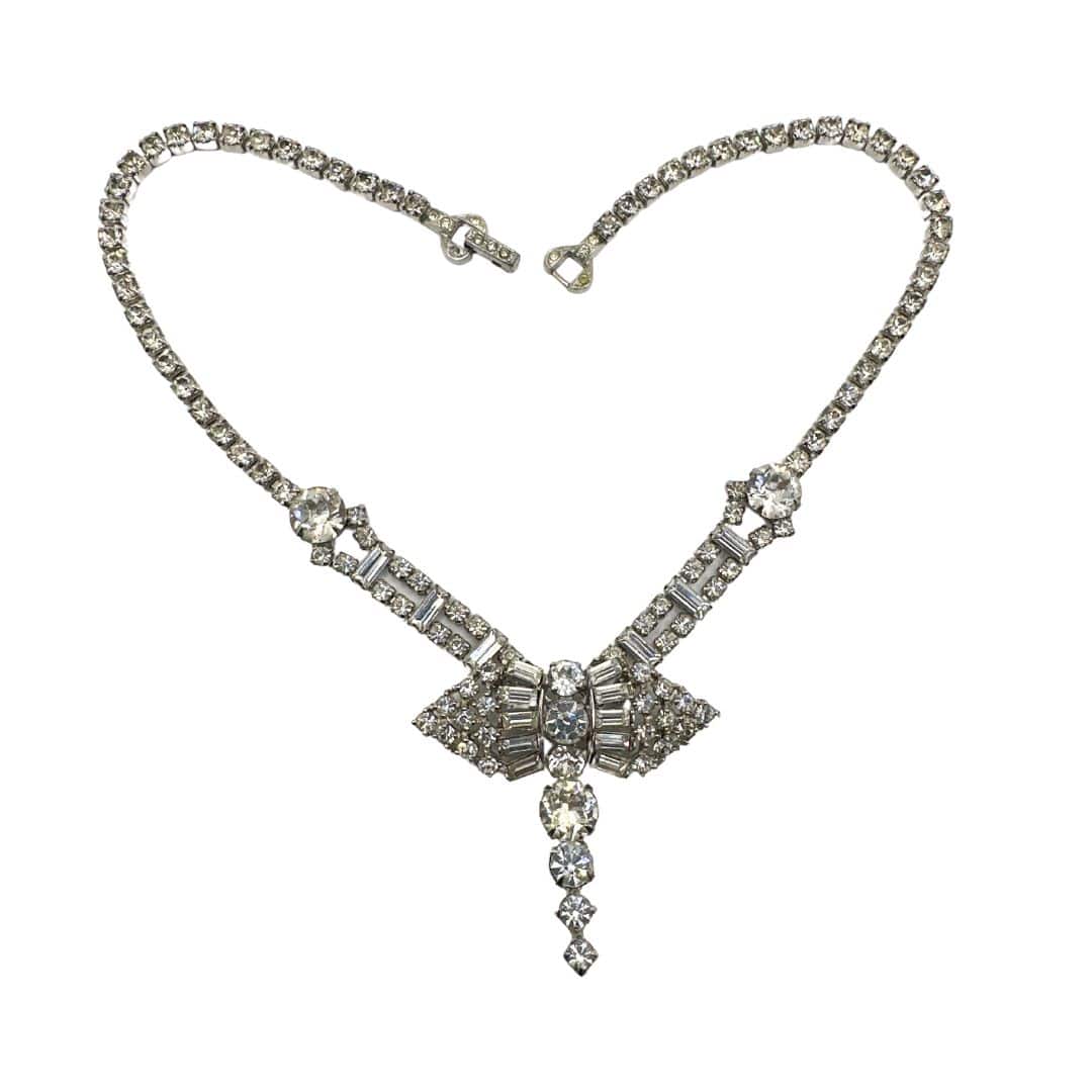 Necklaces & Pendants