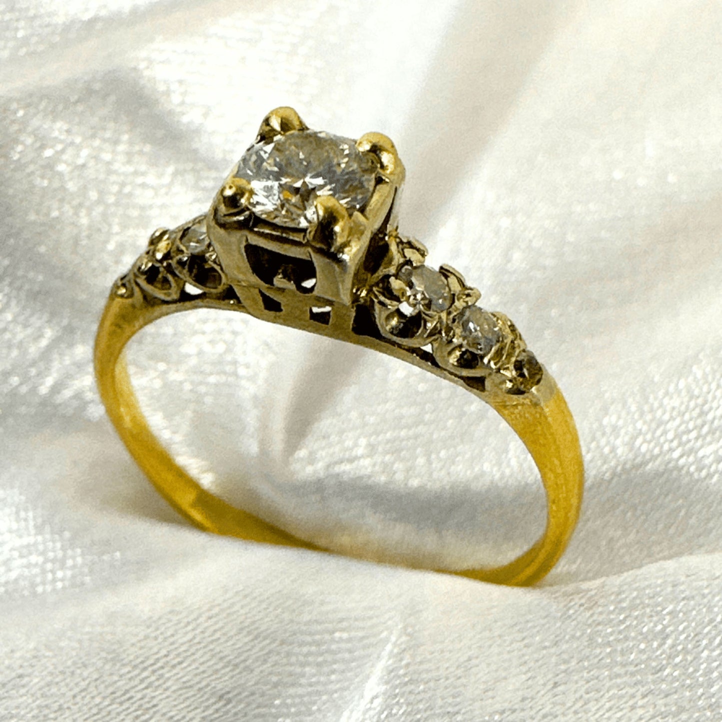 Antique Diamond Ring in 14k Yellow Gold with White Gold Accents – Size 6.25