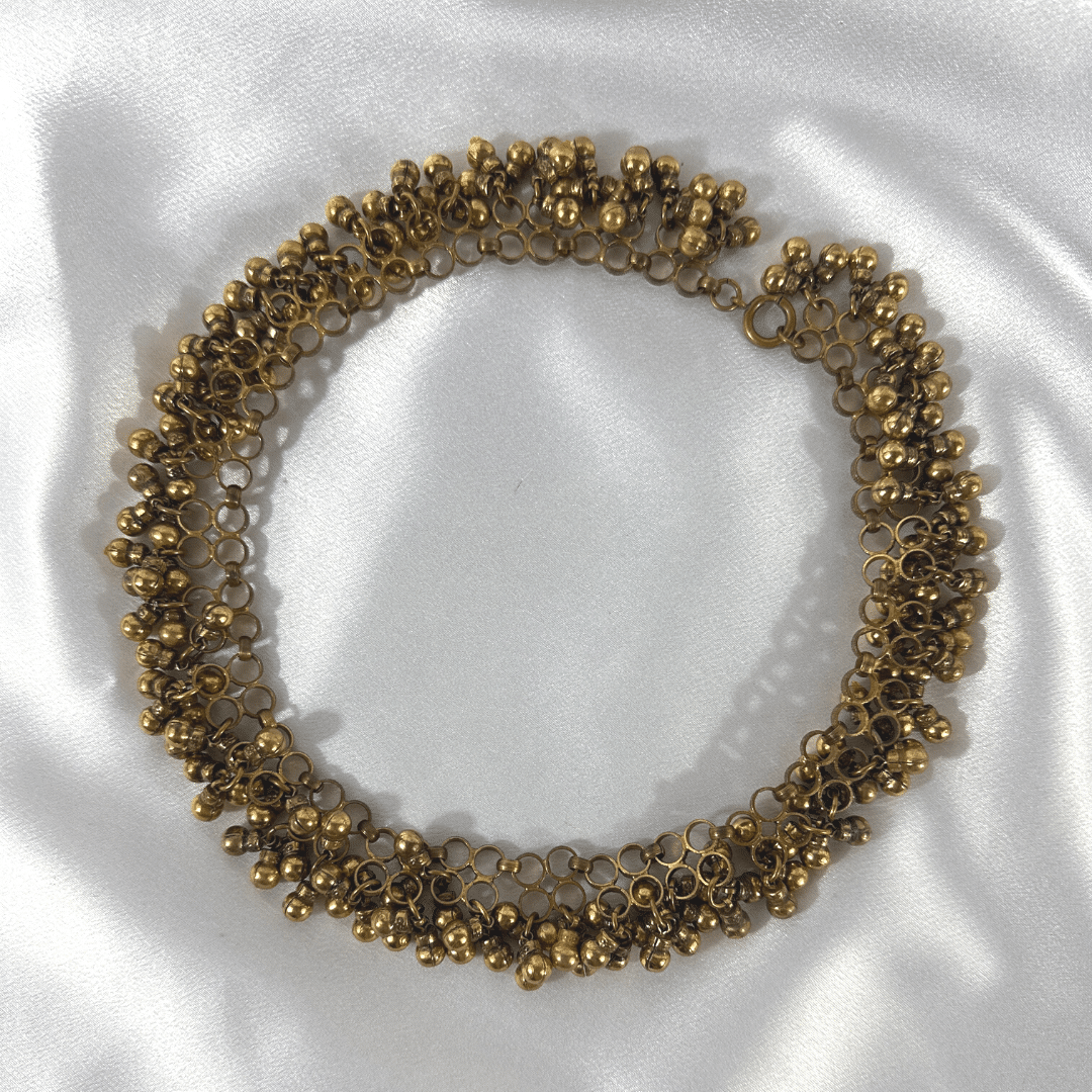 Art Revival Necklace and Bracelet Set - Closed Detail