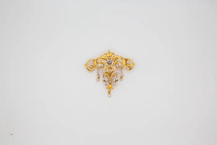 Antique 18k Yellow Gold Art Nouveau Brooch Circa 1900