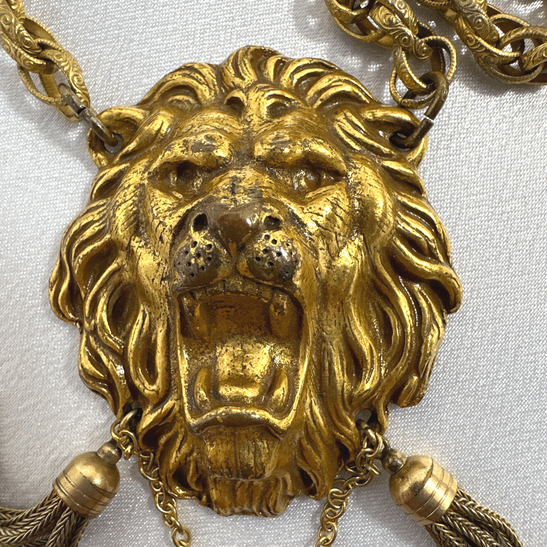 Miriam Haskell  Lion Head Pendant Necklace - pendant detail