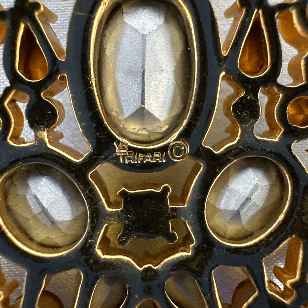 Trifari Gold-tone Brooch - Signature Detail