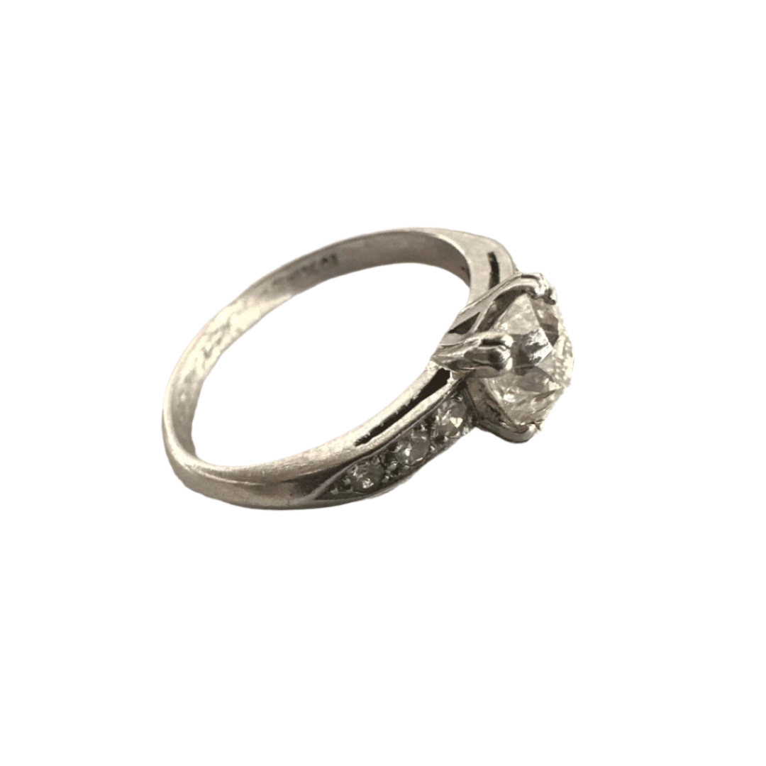 White Gold Antique Ring with Diamonds - Main Image