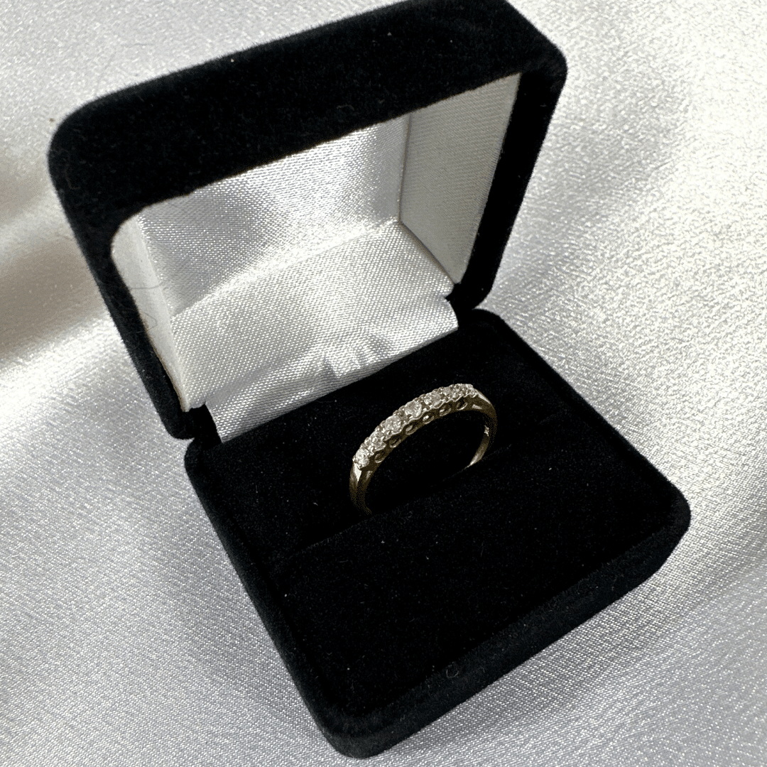 Elegant 10K Yellow Gold Antique Ring with Real Diamond - Size 9.25 image 5