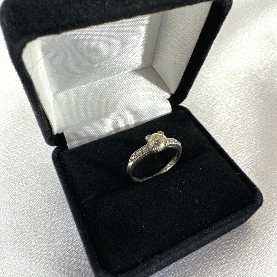 Size 5 Antique White Gold Ring with Real Diamond Accents – Elegant Vintage Jewelry for Women