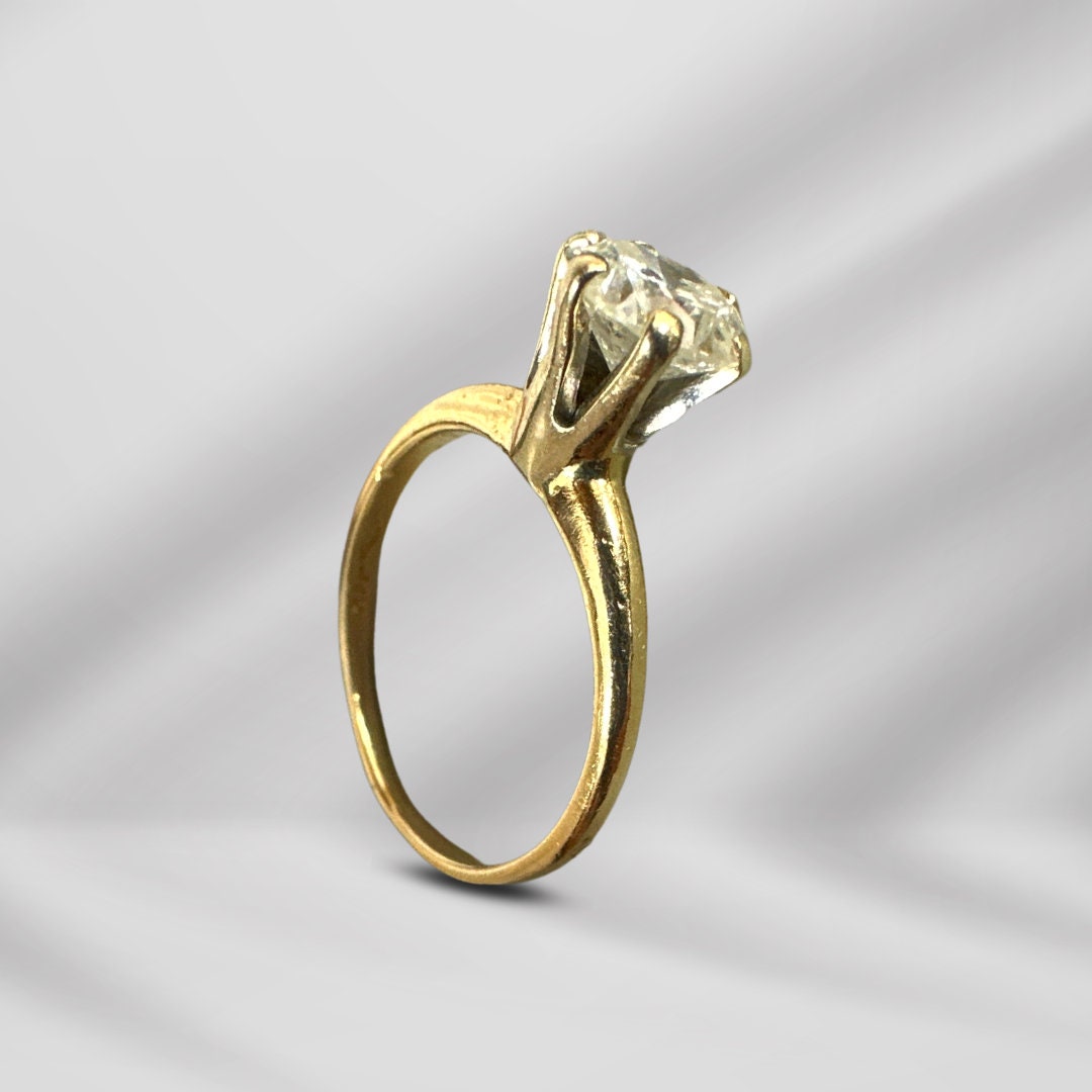 Size 6 Antique 14K Yellow Gold Crown Ring with Diamond. Regal Vintage Elegance