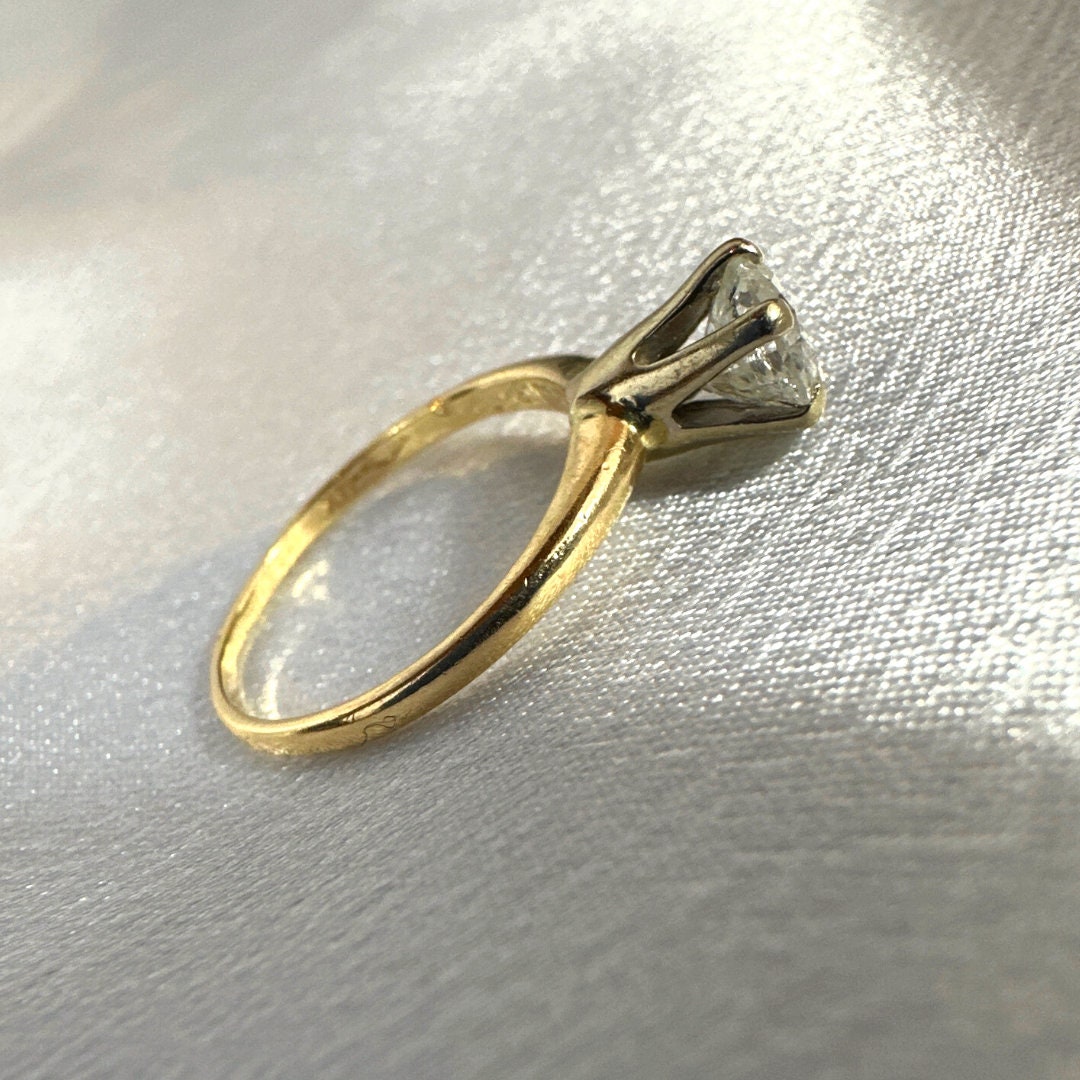 Size 6 Antique 14K Yellow Gold Crown Ring with Diamond. Regal Vintage Elegance