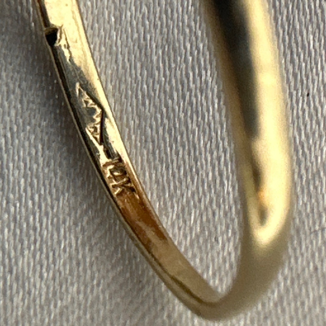 Size 6 Antique 14K Yellow Gold Crown Ring with Diamond. Regal Vintage Elegance