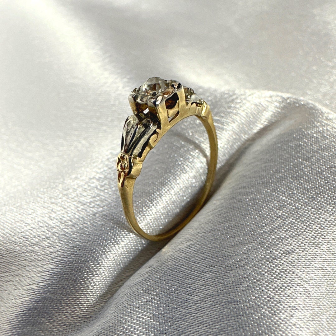 Size 6 Antique 14K Yellow Gold Ring with White Gold Accent & 0.30 CT Diamond – Elegant Vintage Jewelry for Women