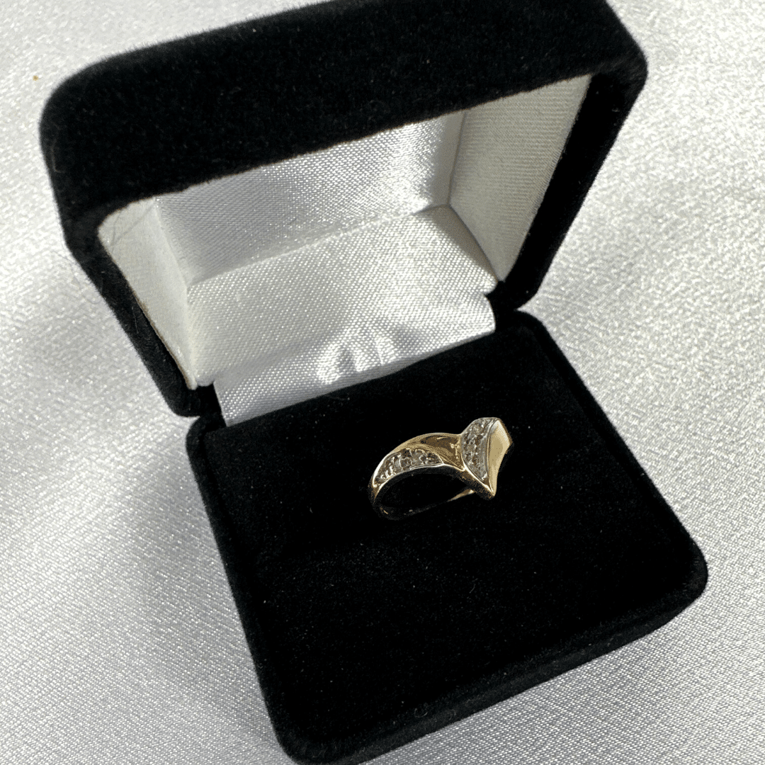 Size 6 14K Yellow Gold Heart Ring with White Gold Accent and Tiny Diamonds for Women image 9