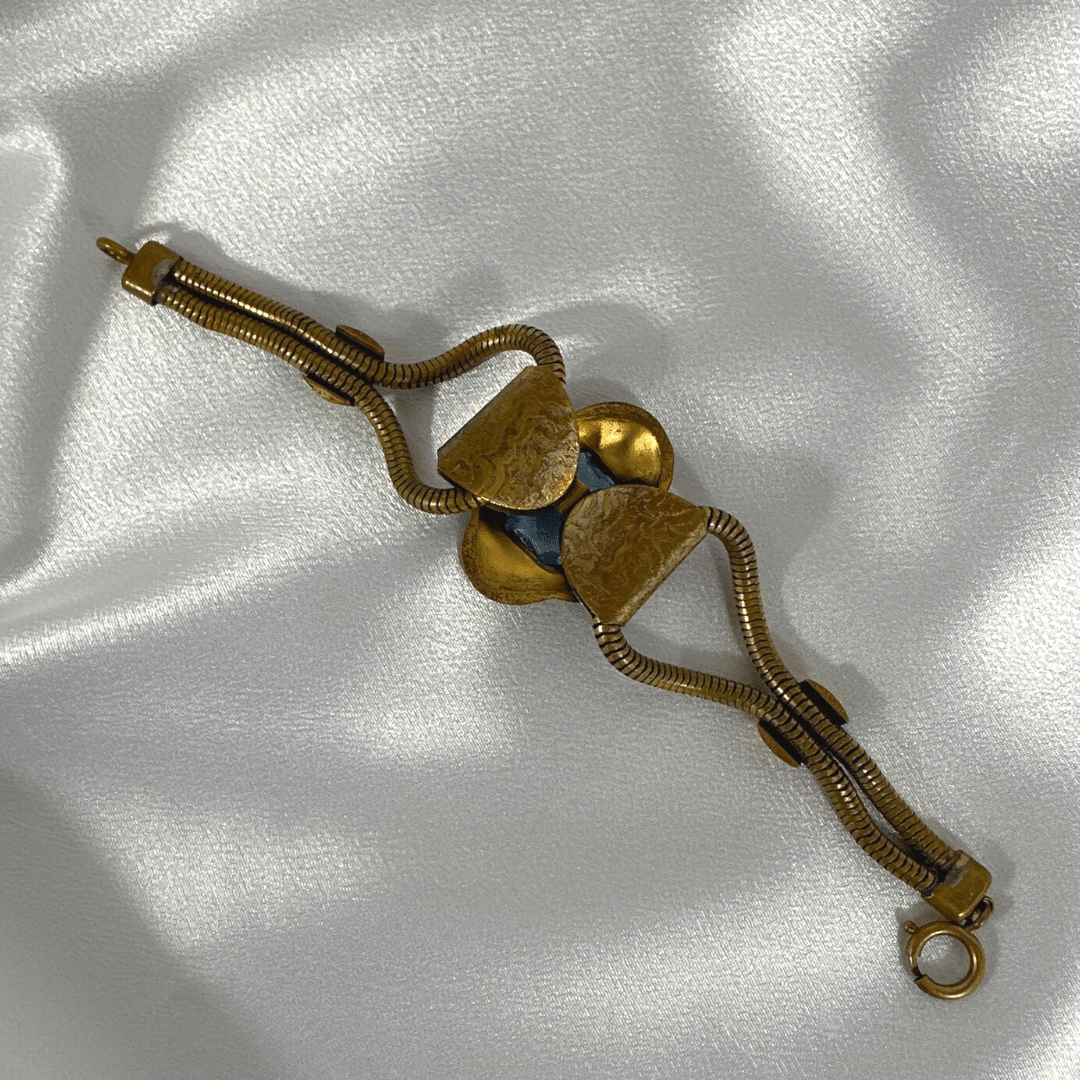 Antique Cut Glass Bronze Bracelet - Vintage Beauty with Exquisite Glass Detailing image 4