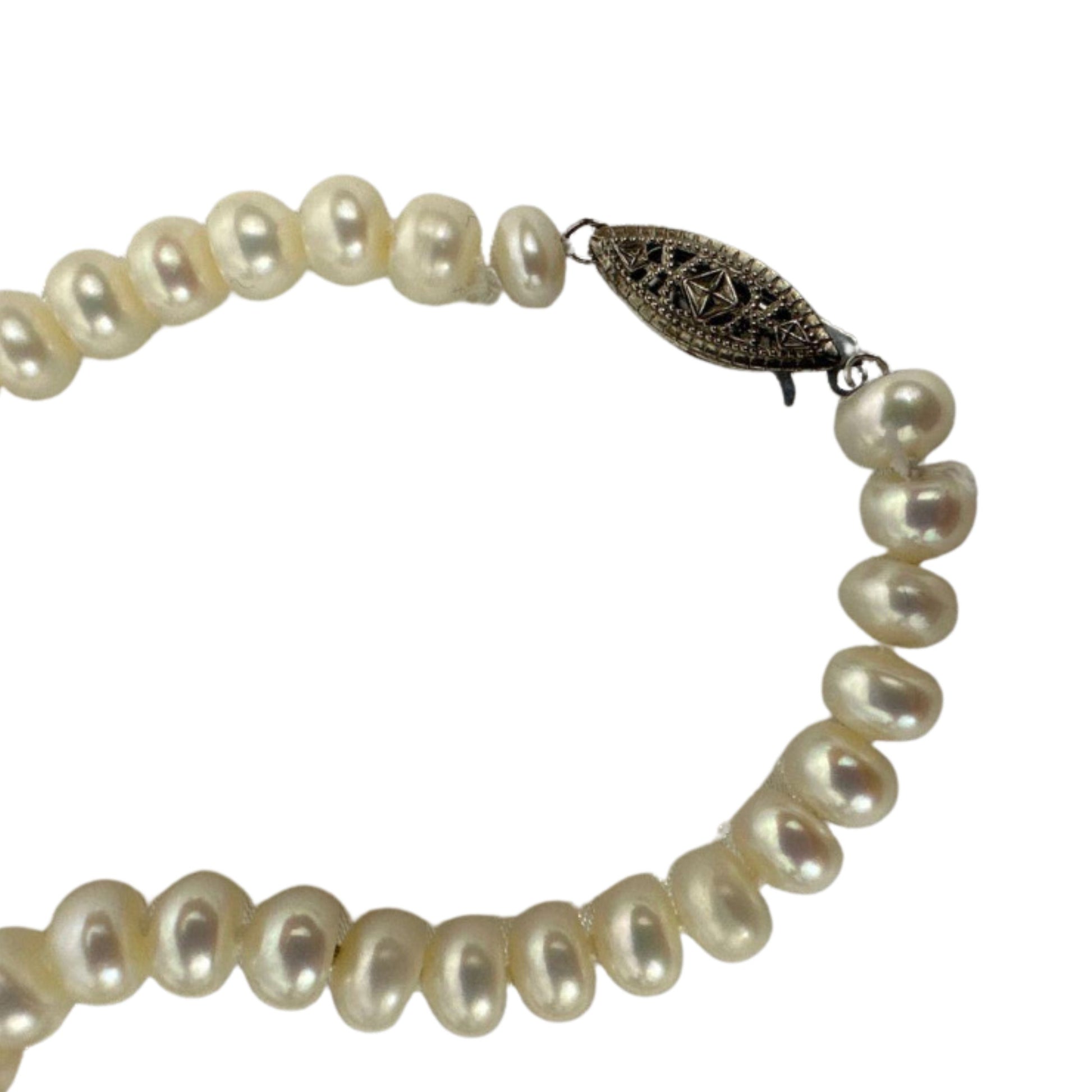 Classic Pearl Necklace - Closed Clasp