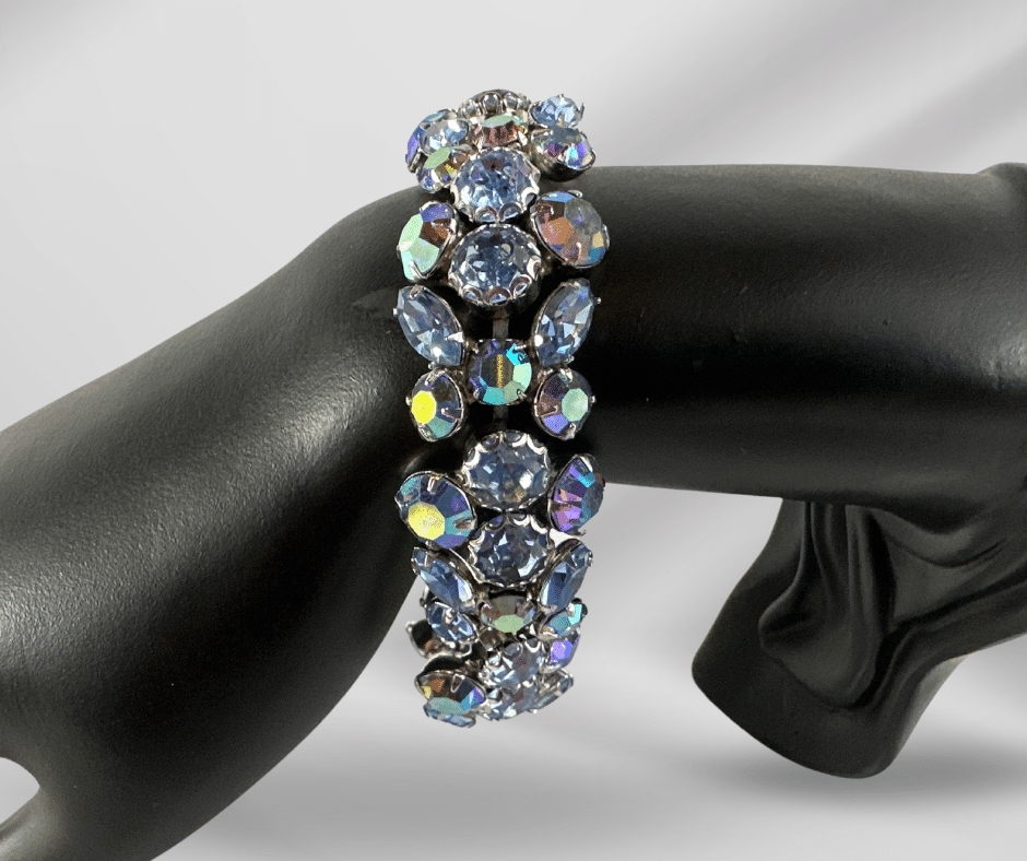 Sparkling Vintage Rhinestone Weiss Bracelet - On Mannequin - Detail