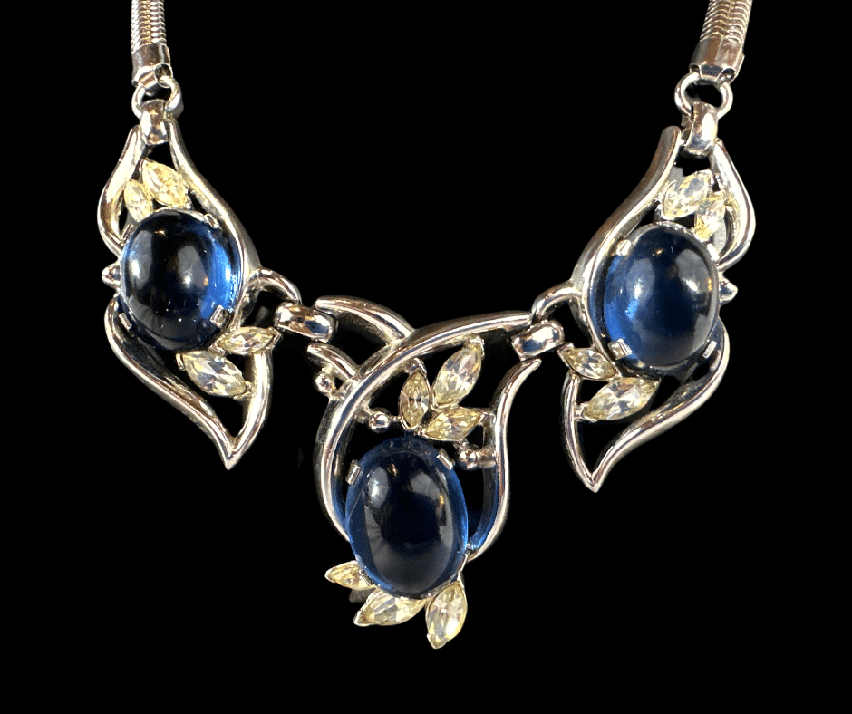 Vintage Trifari Patent Pending Necklace - Part of Set - Stone Detail