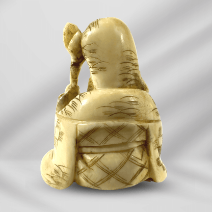 Antique Handcraft Detailed Craved Netsuke Ivory Seating Old Chinese Man image 3