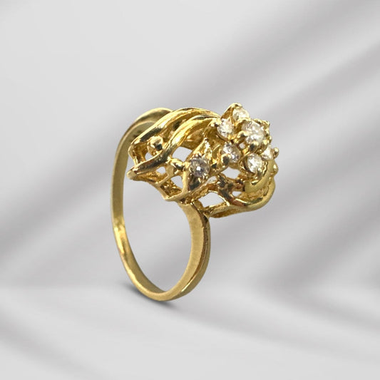 Size 7 Antique 14K Yellow Gold Diamond Ring. Timeless Beauty for Women