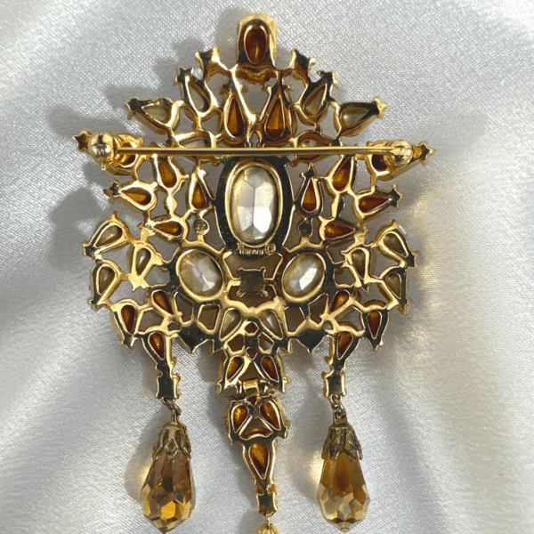 Fashion Jewelry Stylish Brooch Vintage Gold Brown Crystal Trifari Brooch